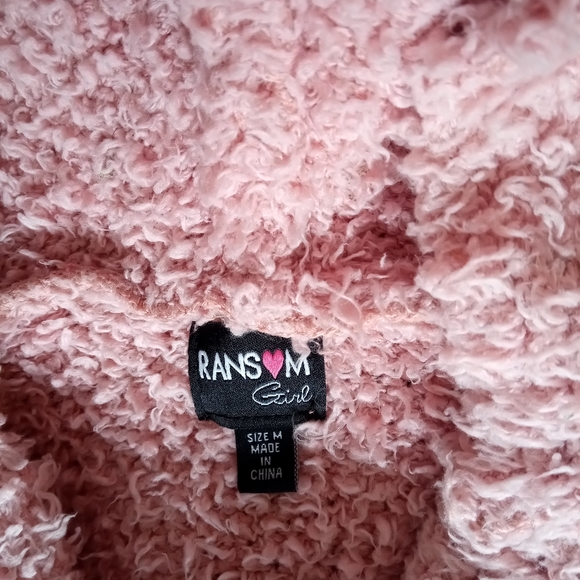 Pink fuzzy hoodie - Picture 2 of 3